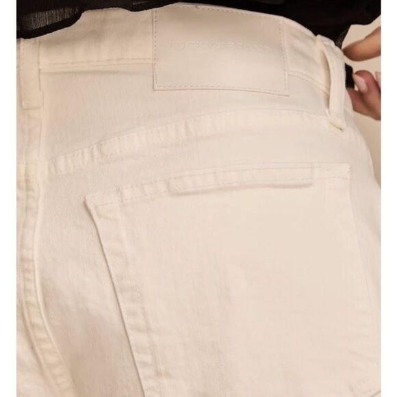 NWT Lucky Brand Relaxed Short Cotton Women's White Denim Shorts Raw Hem 4/27 - Picture 5 of 13